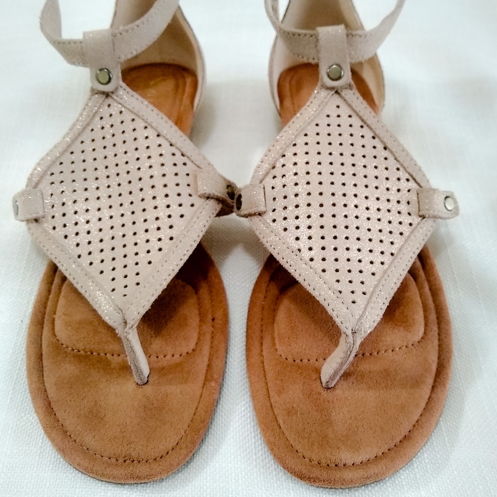 Koolaburra by UGG wedge sandals